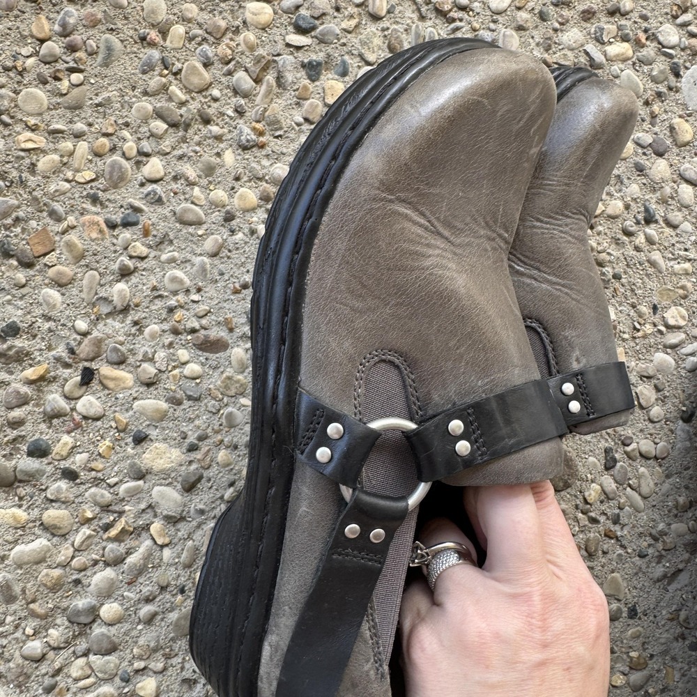 Klogs Footwear Shoes Womens Size 8.5 Gray Leather Clog Mule Black Harness Strap‎ - Picture 11 of 12